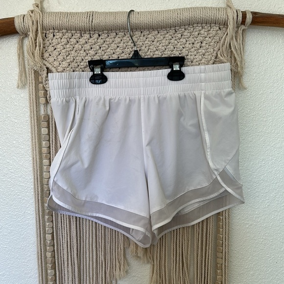 Athleta small Women's White Shorts liner - Picture 2 of 5